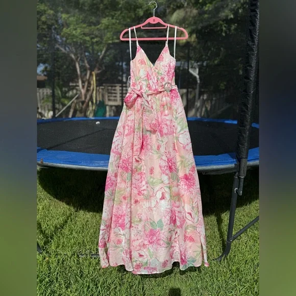chinese dress ladies Rumour Has It Maxi Dress White main image 1